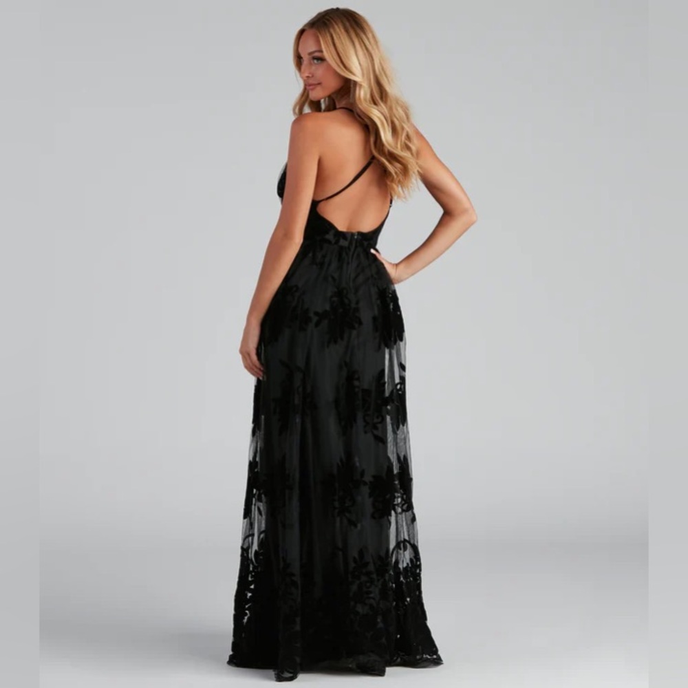 Elegant Black Dress